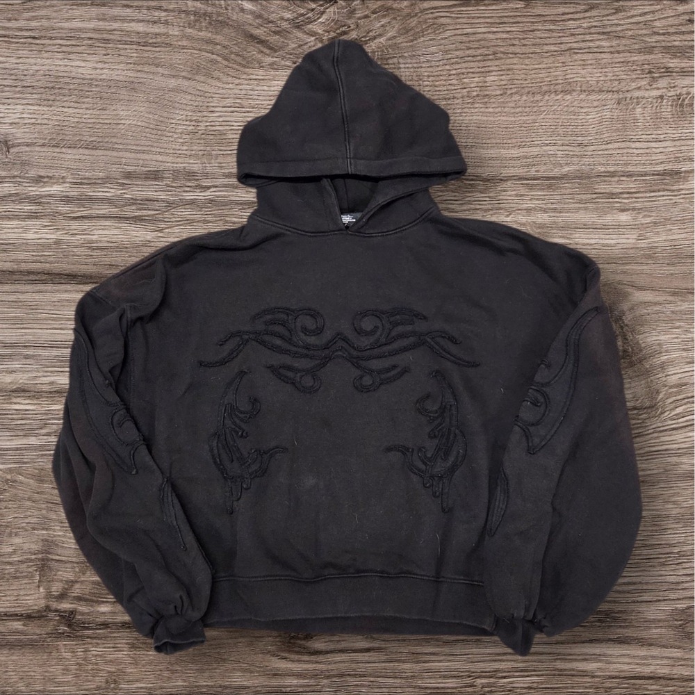 Boohoo Kourtney Kardashian Barker Embroidered Hoodie Black Cropped US 2